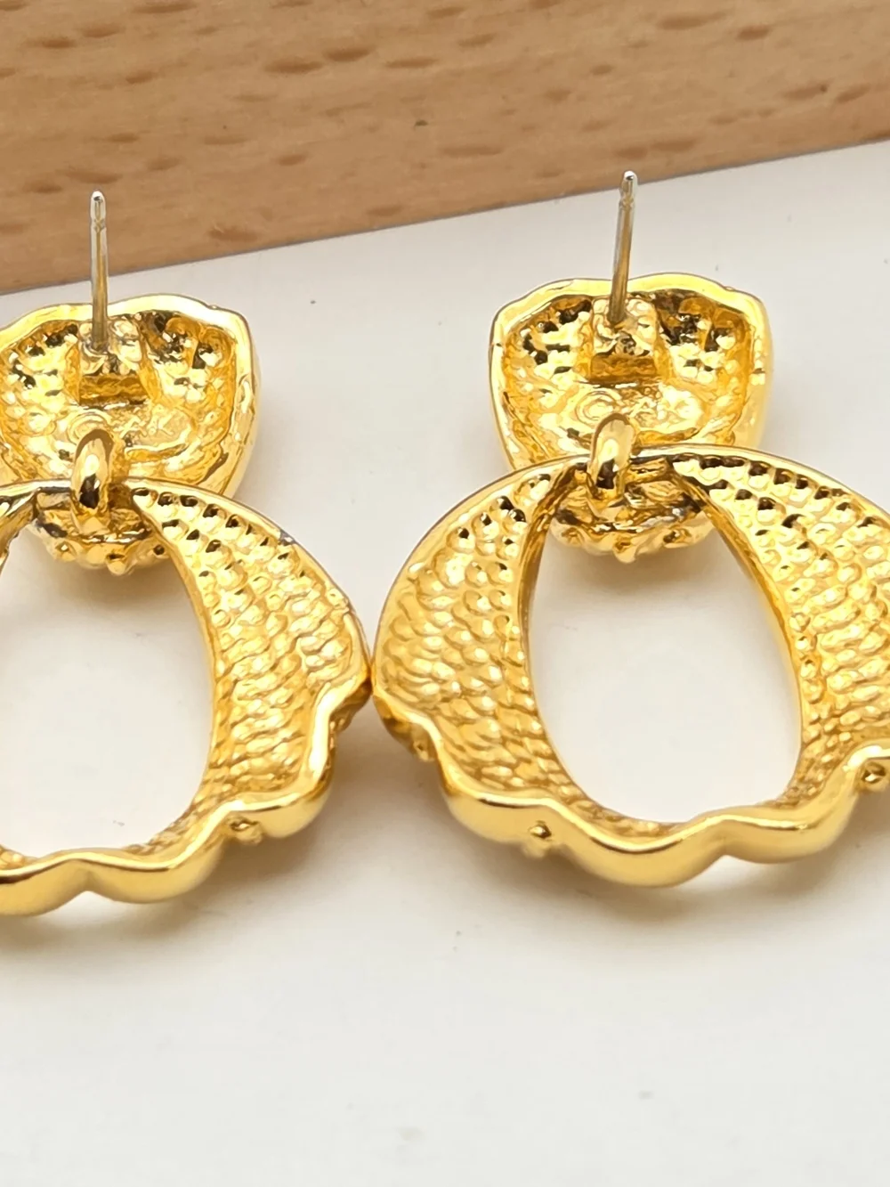 Vintage Anne Klein Gold Tone Ribbed Door Knocker Dangle Earrings Post Back